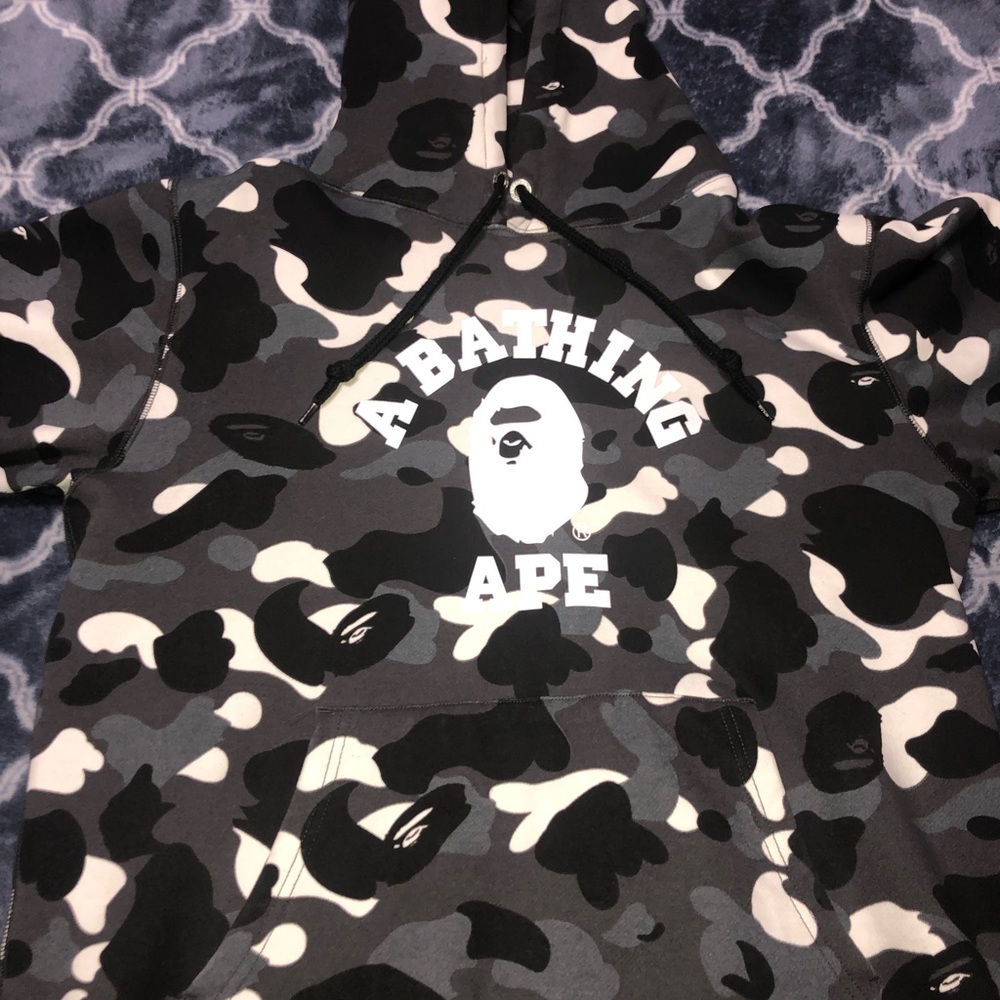 RARE city camo Bape glow in the dark pullover hoodie ss (fw21)